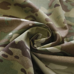 Kain multicam dengan Teflon