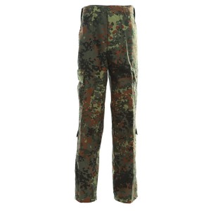 Uniforma Flecktarn