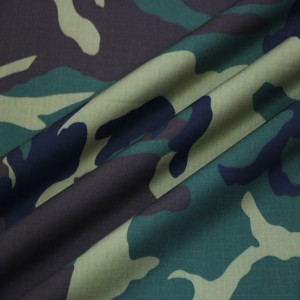 CVC50/50 Ripstop Fabric Army Woodland Camouflage Fabric For Military Uniforms