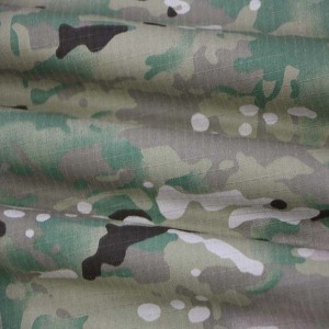 Multicam camouflage nga panapton para sa kasundalohan sa Georgia