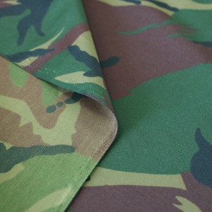 Vojenská polyesterová viskózová tkanina