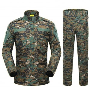 Veleprodaja vojnih taktičkih uniformi različitih boja