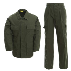 Uniforme verde militar